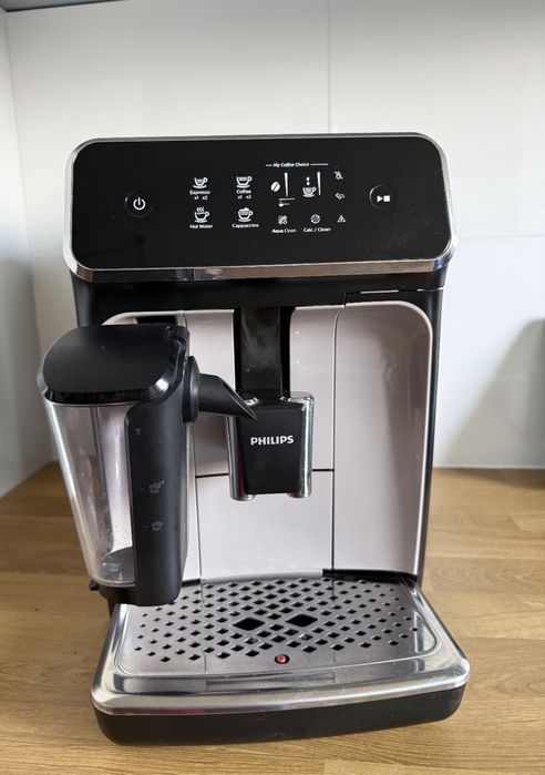 Ekspres Philips 2200 EP2235/40 LatteGo