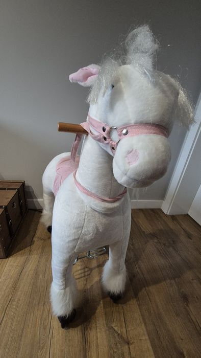 Jeżdżący mechaniczny koń Ponnie Tiara M z różowym siodłem
Code: H405P