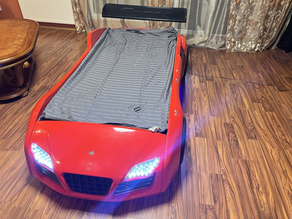 Кровать - машинка ліжко дитяче