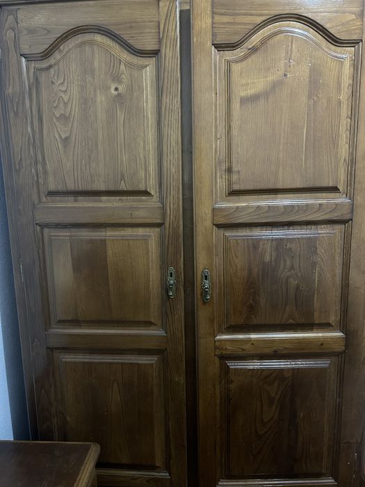 Mobilia de Quarto de Solteiro em Madeira