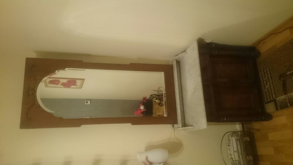 Toaletka z lustrem