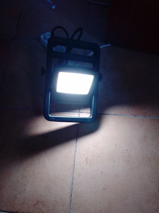 Reflektor  led, bardzo mocny