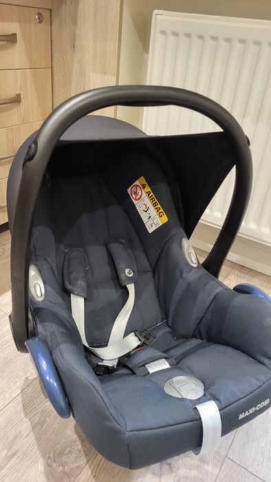 Автокрісло Maxi-Cosi CabrioFix 0+ (0-13 кг) до 1 року