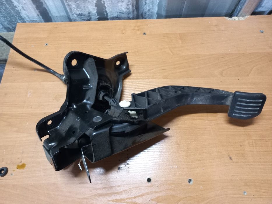 Ford mondeo mk4 1.6 TI VCT wszystkie części klapa lusterko drzwi 58