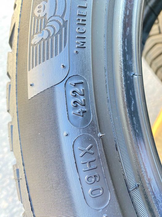 Летняя резины Michelin 205.50.17 Пара Cклад резины