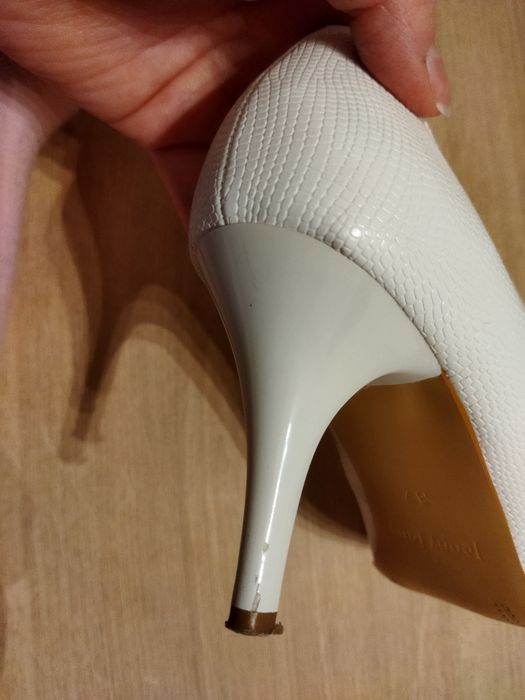 Białe szpilki r 37