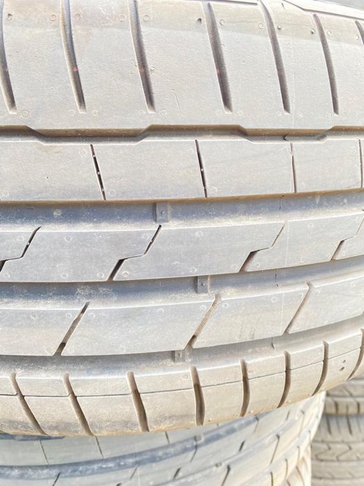 Резина 225/50 R17 Hankook Нова !