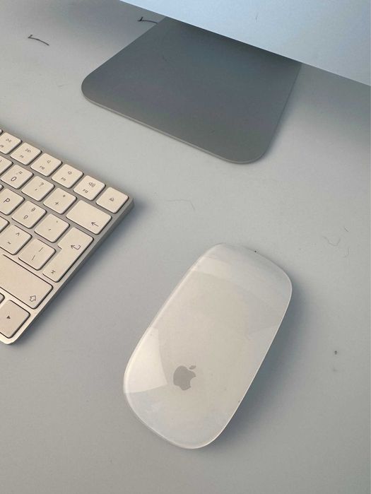 Vendo IMAC 21,5" Retina 4K - 2015 - 1TB - 16GB RAM