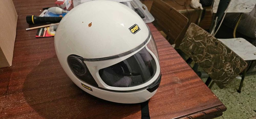Capacete OMP Usado