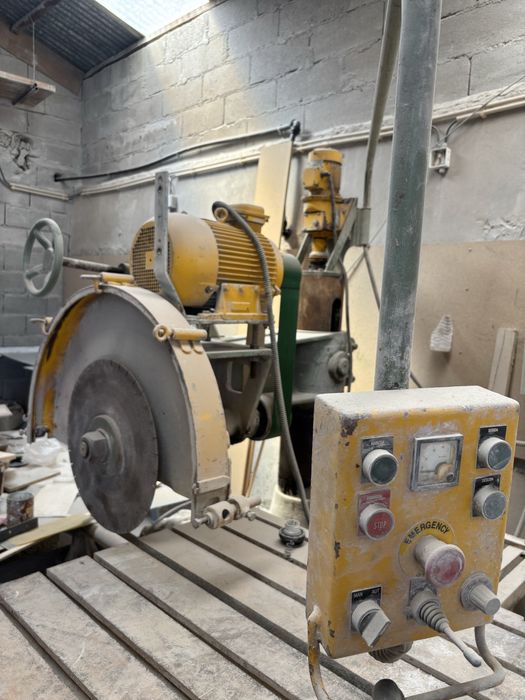 Vendo maquina de corte granito