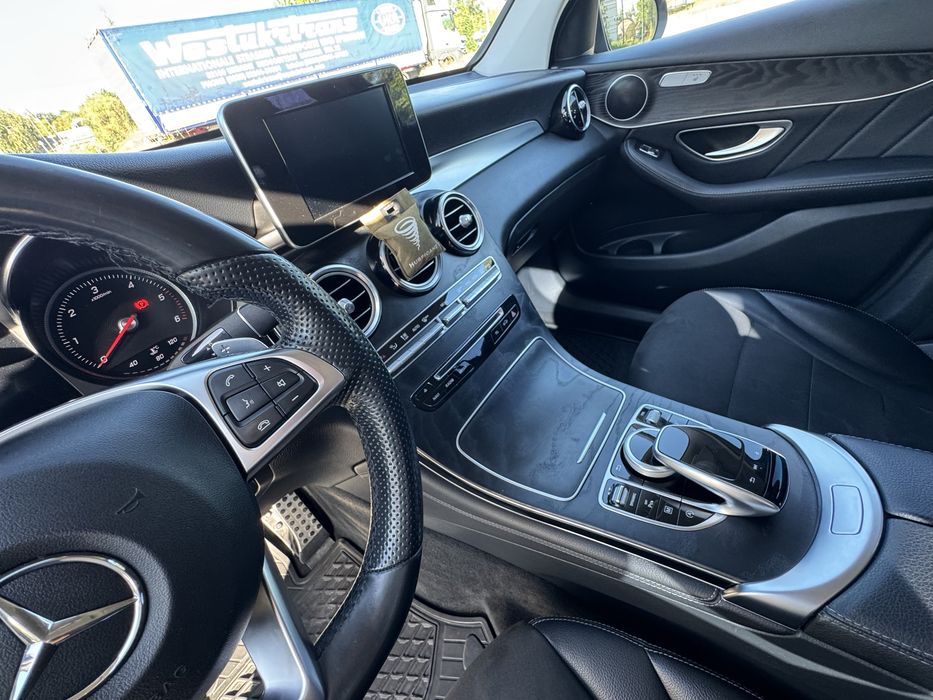 Продам Mercedes Bens GLC