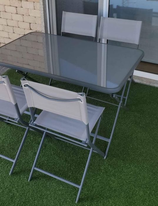 Conjunto Mesa de Jardim + 4 Cadeiras