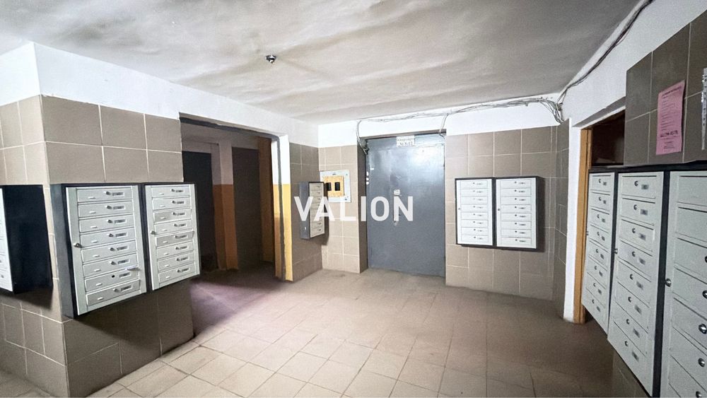 Продаж 1-кімнатної квартири (гостинка) в Святошинському районі, вул. Зодчих, 80