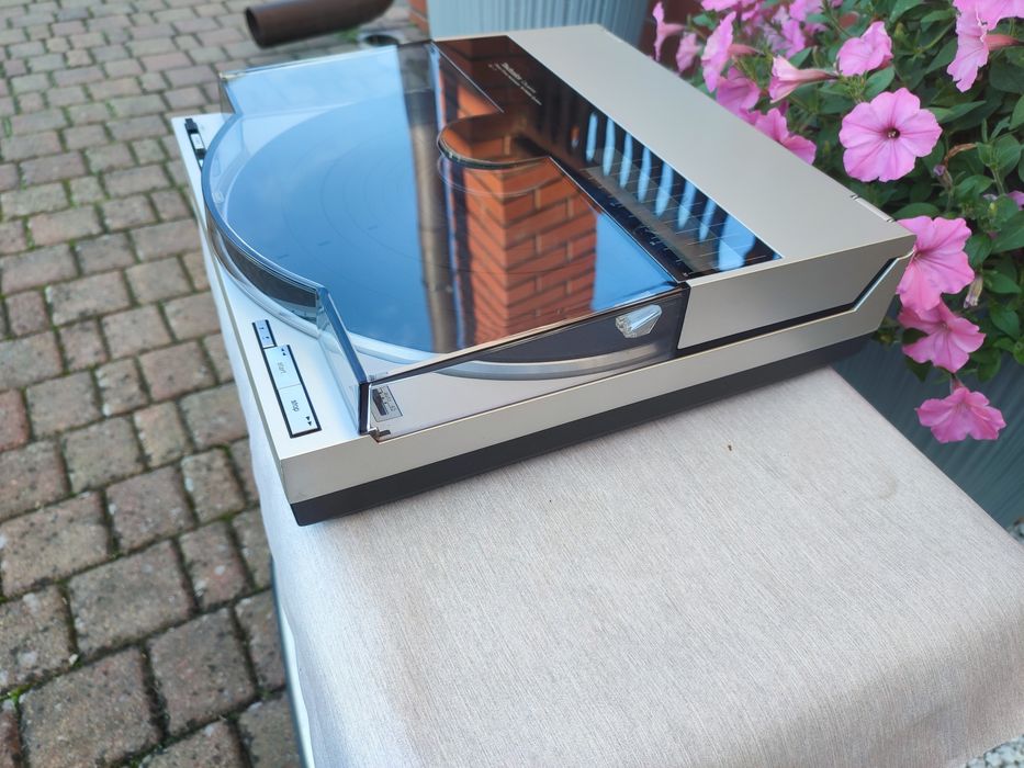 Gramofon Technics SL-7