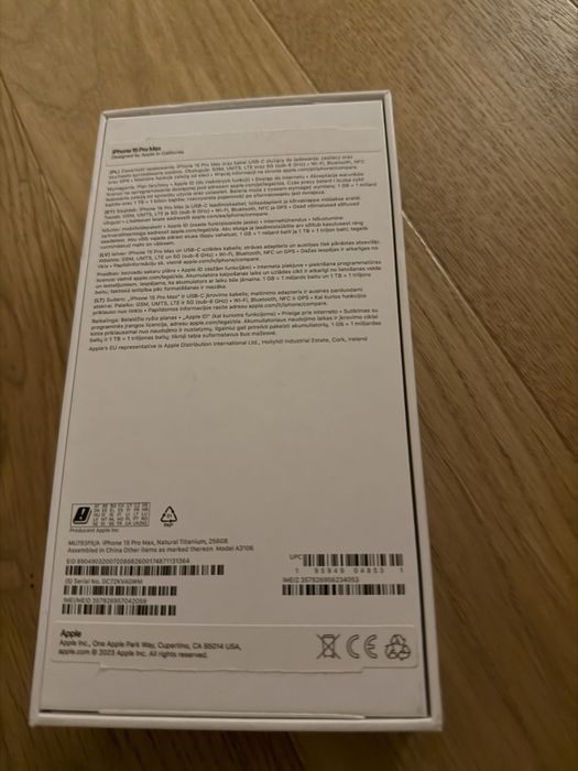 Iphone 15 pro max 256gb. Tytan