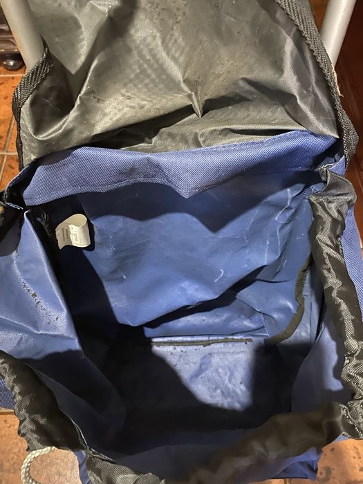 Carrinho compras com rodas