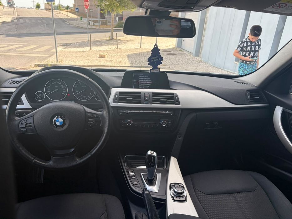 BMW 320d Touring F31 Automática 2014 280.000 km Muitos Extras