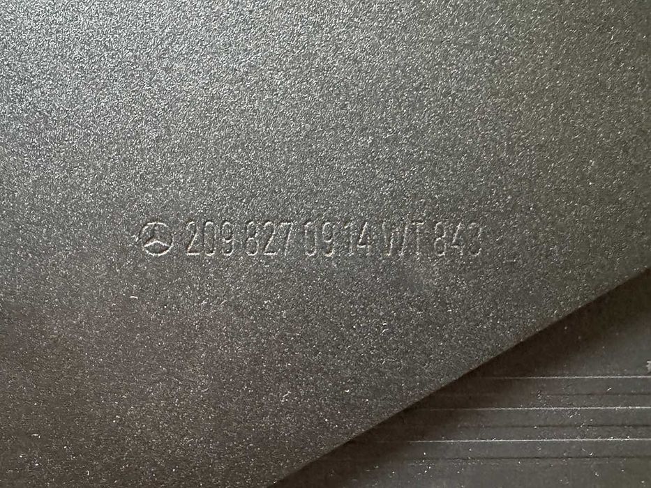 Оригінальний чейнджер дисків CD-Changer Mercedes-Benz W203 W209