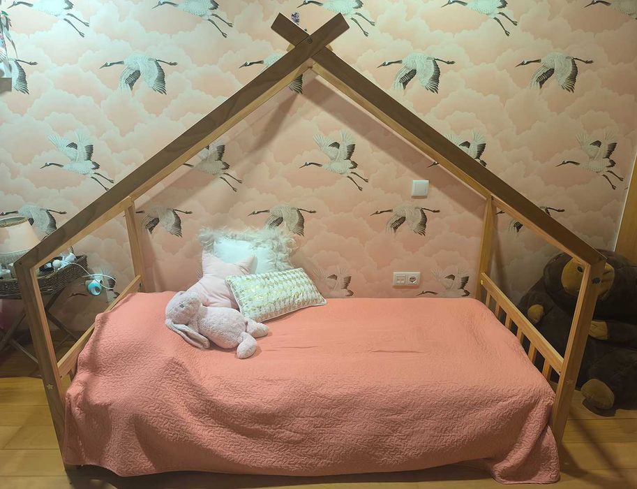 cama para criança em madeira