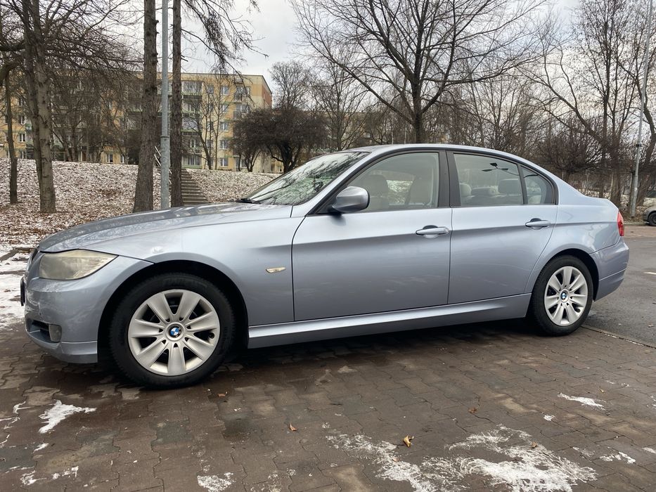 Продам BMW 318D E90