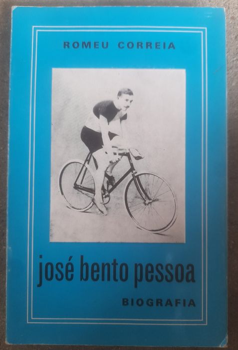 Livros antigos variados