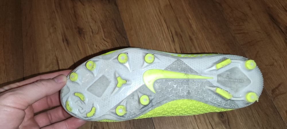 Używane korki Nike PHANTOM VSN ACADEMY DF FG roz. 39 pobranie