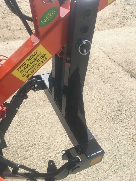 Ładowacz do mini ciągnika hydrauliczny