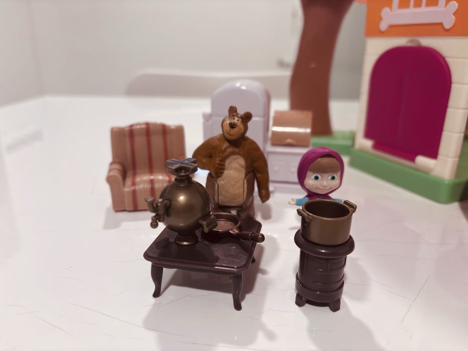 Casa Bingo e Rollyu Disney + Figuras Extras Doutora Brinquedos e Masha