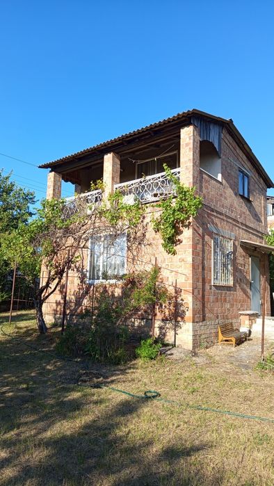 Здам Подобово 2-х поверхову дачу на березі Дніпра, Грушевато-Криничне, 3 хв від пляжу.