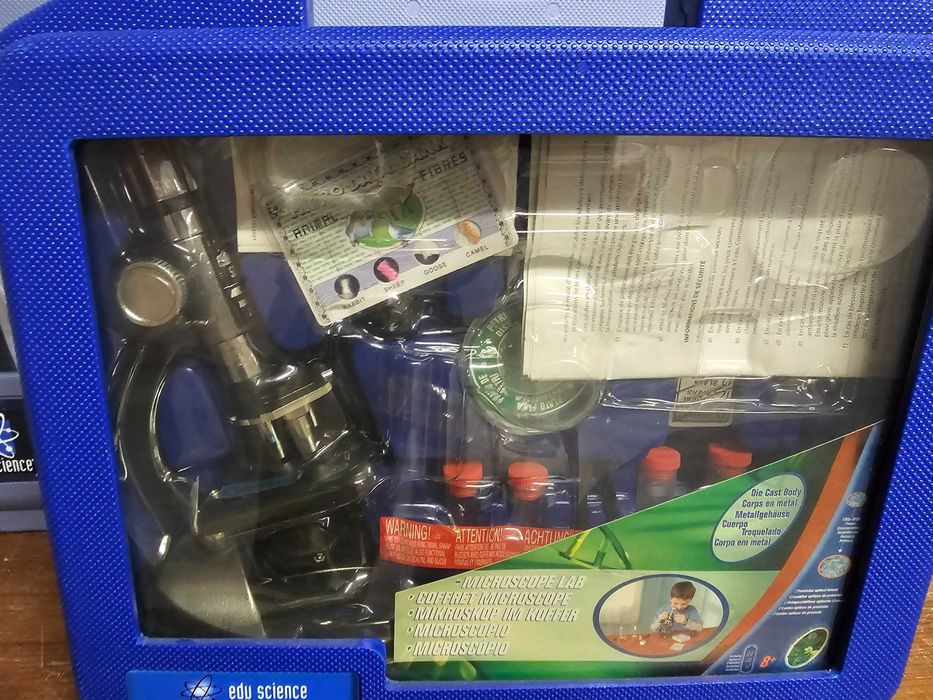 Microscópio - Novo