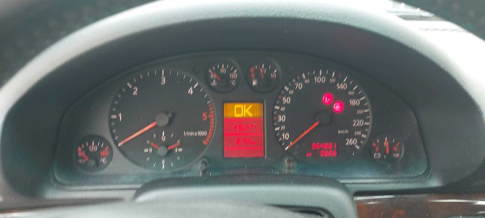 Audi A4 Avant 1.9 TDI • Manutenção em dia • Pneus novos • Sem avarias