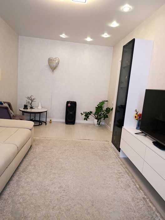 Продаж 2х кімнатної квартири з ремонтом