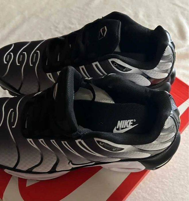 Nike Air Max TN Czarny R.41