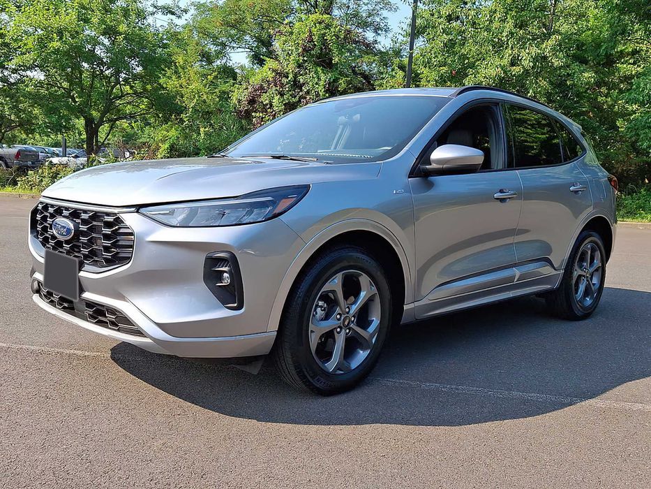 Ford Escape      2024
