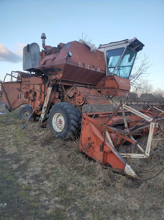 продам  комбайн Нива.