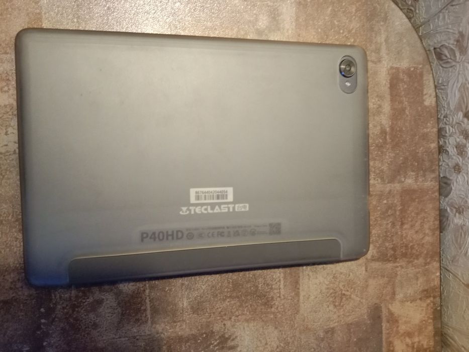 Планшет Teclast P40HD (4/64),с чехлом,наушниками,павербанком