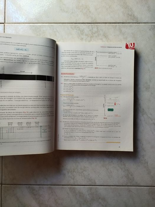 Livro de exame Físico Química A 11⁰ano