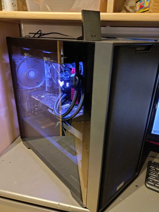 Komputer Intel I7 7700K 4.2GHz 16GB DDR4 GTX 1080 8GB