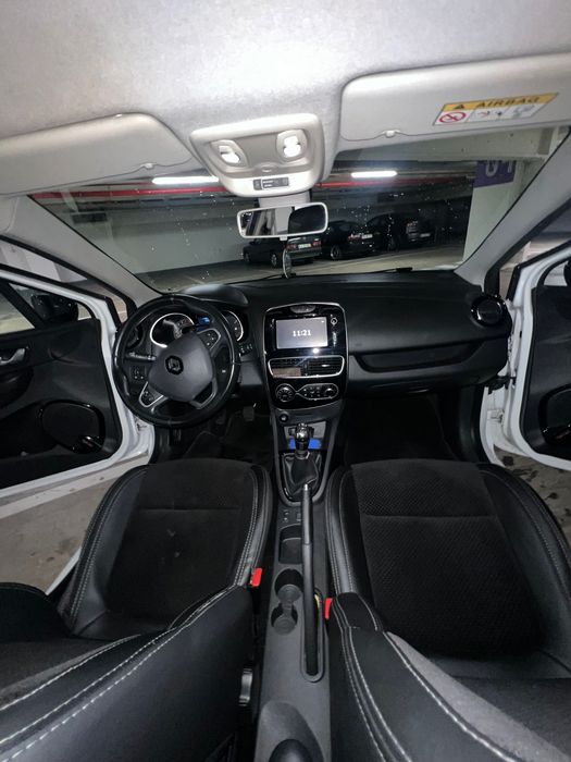 Renault Clio — fotografia 8