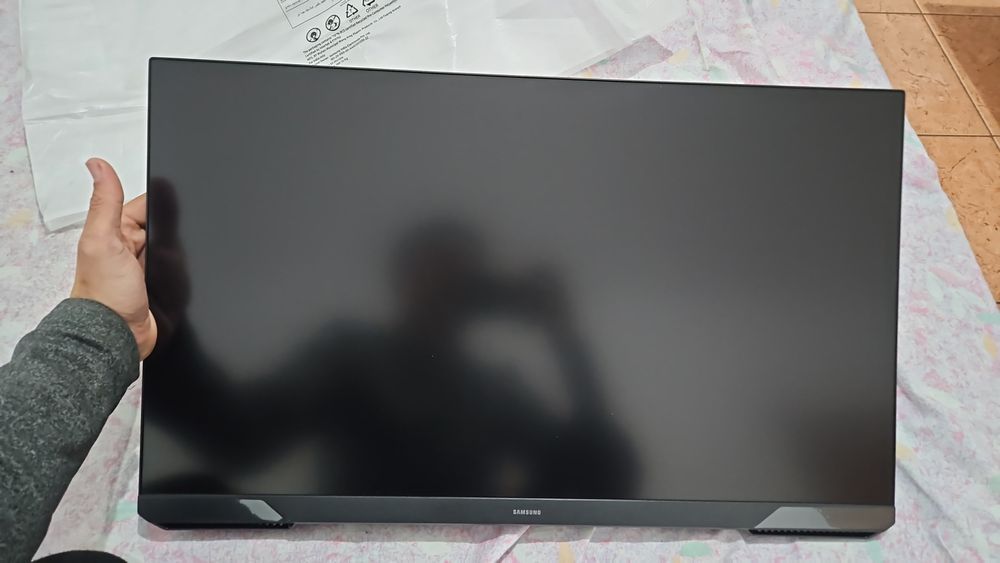 Ecrã Gamer Samsung 27" 180hz