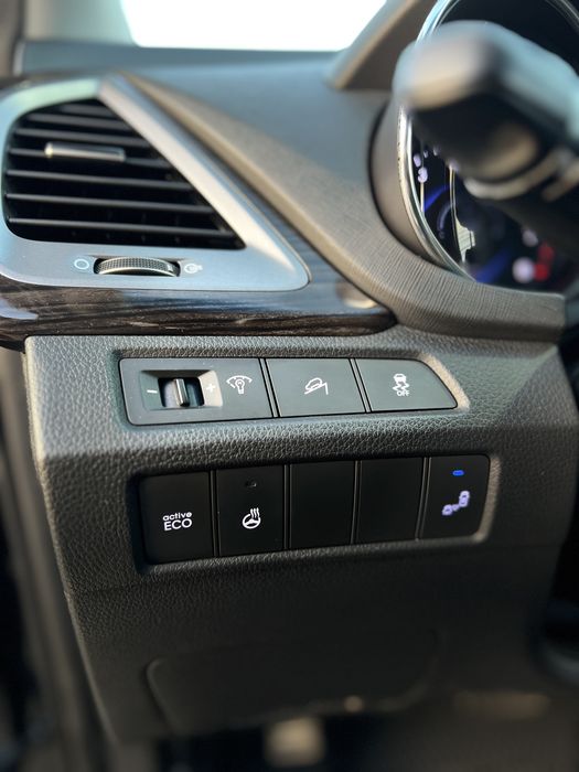 Hyundai Santa Fe Sport 2.0 | 2015