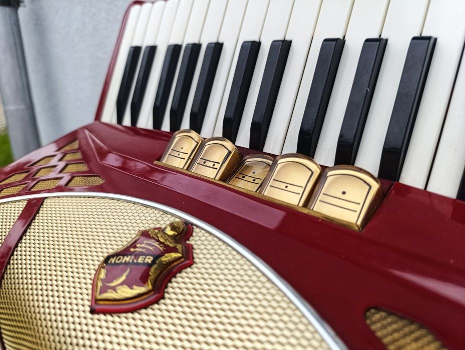 Akordeon Hohner Lucia 96 basów 3 chóry