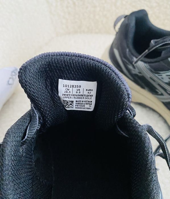 Кросівки Asics Gel Venture 6 Black Grey Beige 42