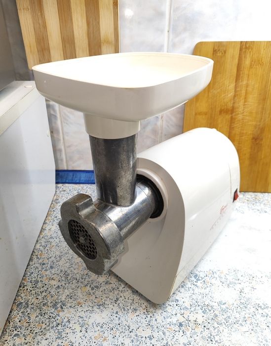 Мясорубка электрическая "Бриз" ЭМШ-30/160