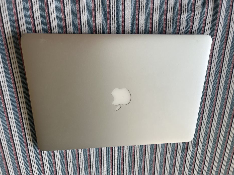 MacBook Air 13 cali początek 2014 - pierwsza właścicielka