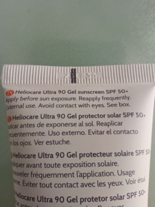 сонцезахисний гель Heliocare Ultra Gel SPF 50+ Cantabria Labs,