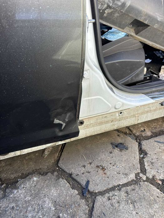 Drzwi tył tylne prawe Ford Focus mk3 Kombi BF