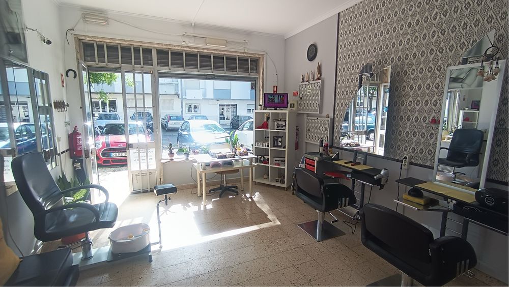 Aluga se cadeira de Cabeleireira