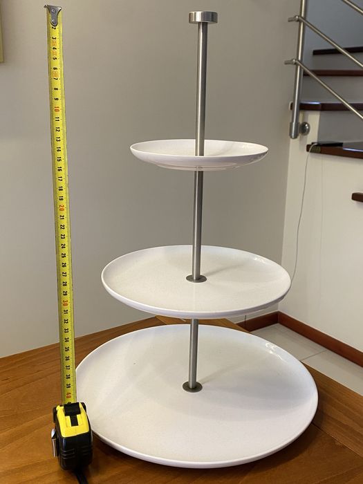 Porcelanowa etażerka trzypoziomowa