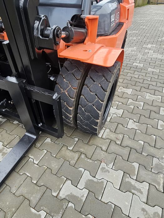 Wózek widłowy toyota 7fd40 4t terenowy 7fd45 4.5t